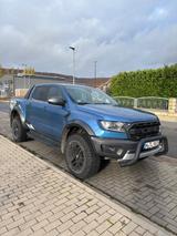Ford Raptor - blaue Ford Raptor