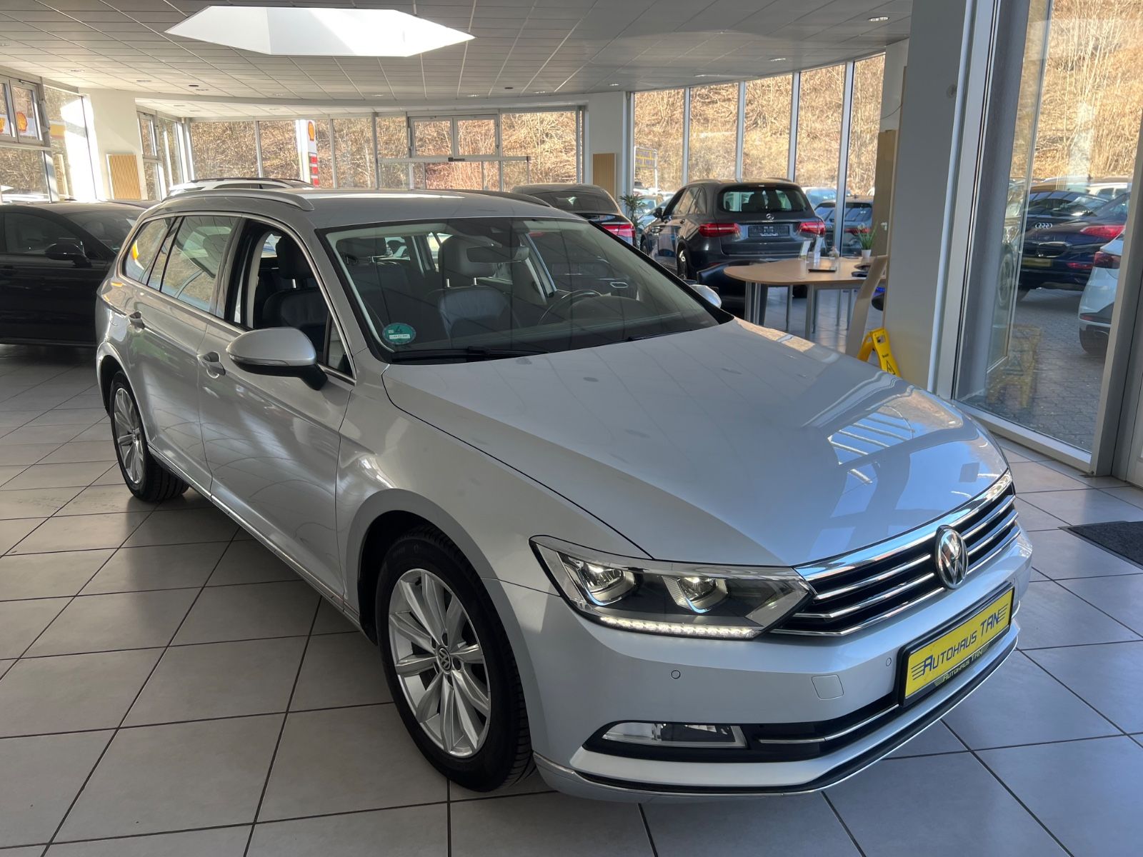 Fahrzeugabbildung Volkswagen Passat 2.0TDI DSG Variant Highline *MASSAGE*