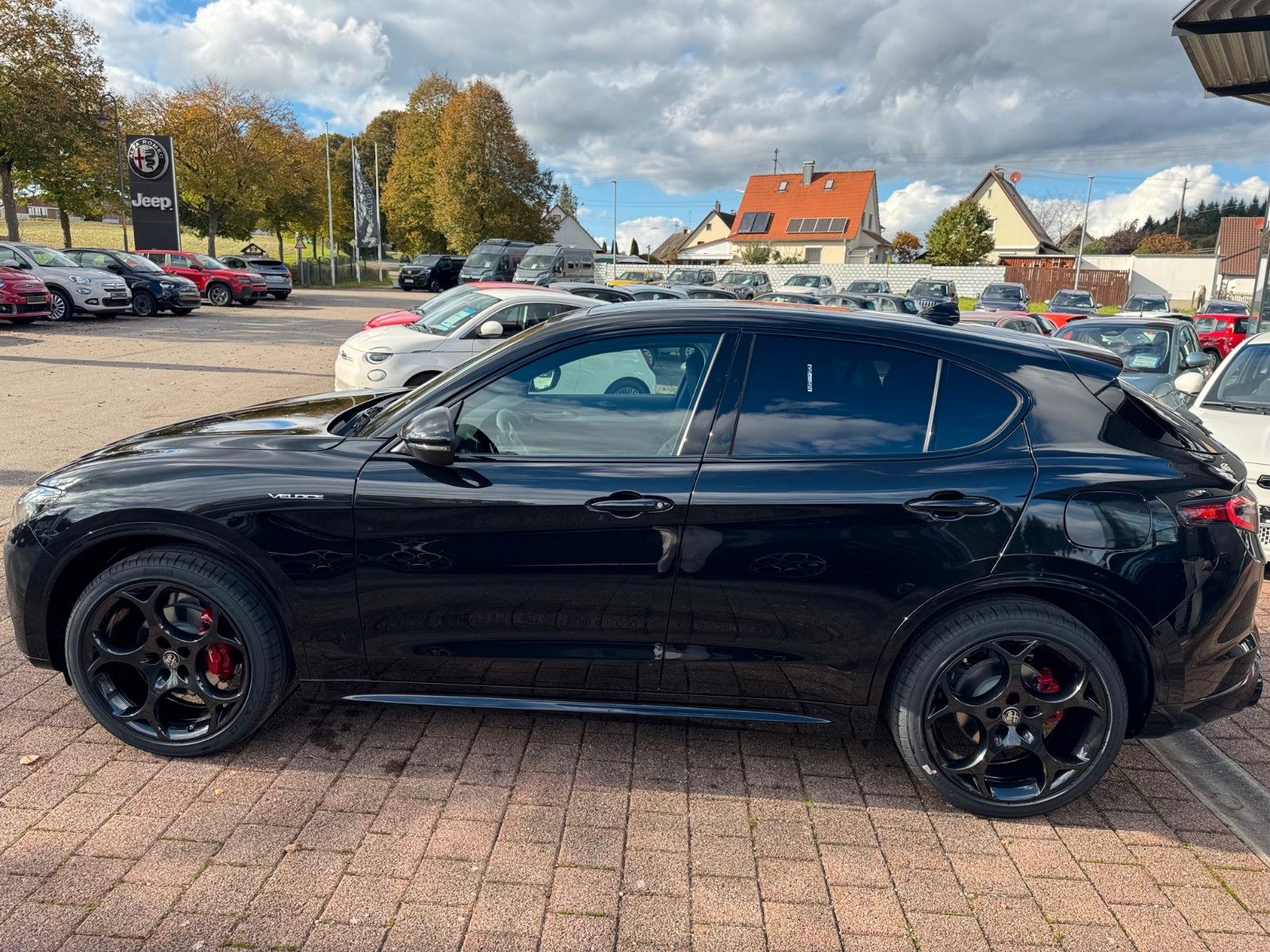 Fahrzeugabbildung Alfa Romeo Stelvio MY24 VELOCE Q4 MATRIXLED GLASDACH KAMERA