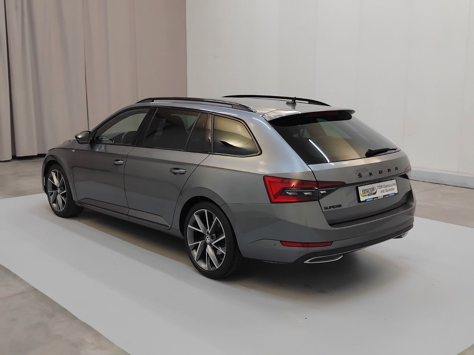 Skoda Superb (05/2023, Benzin)