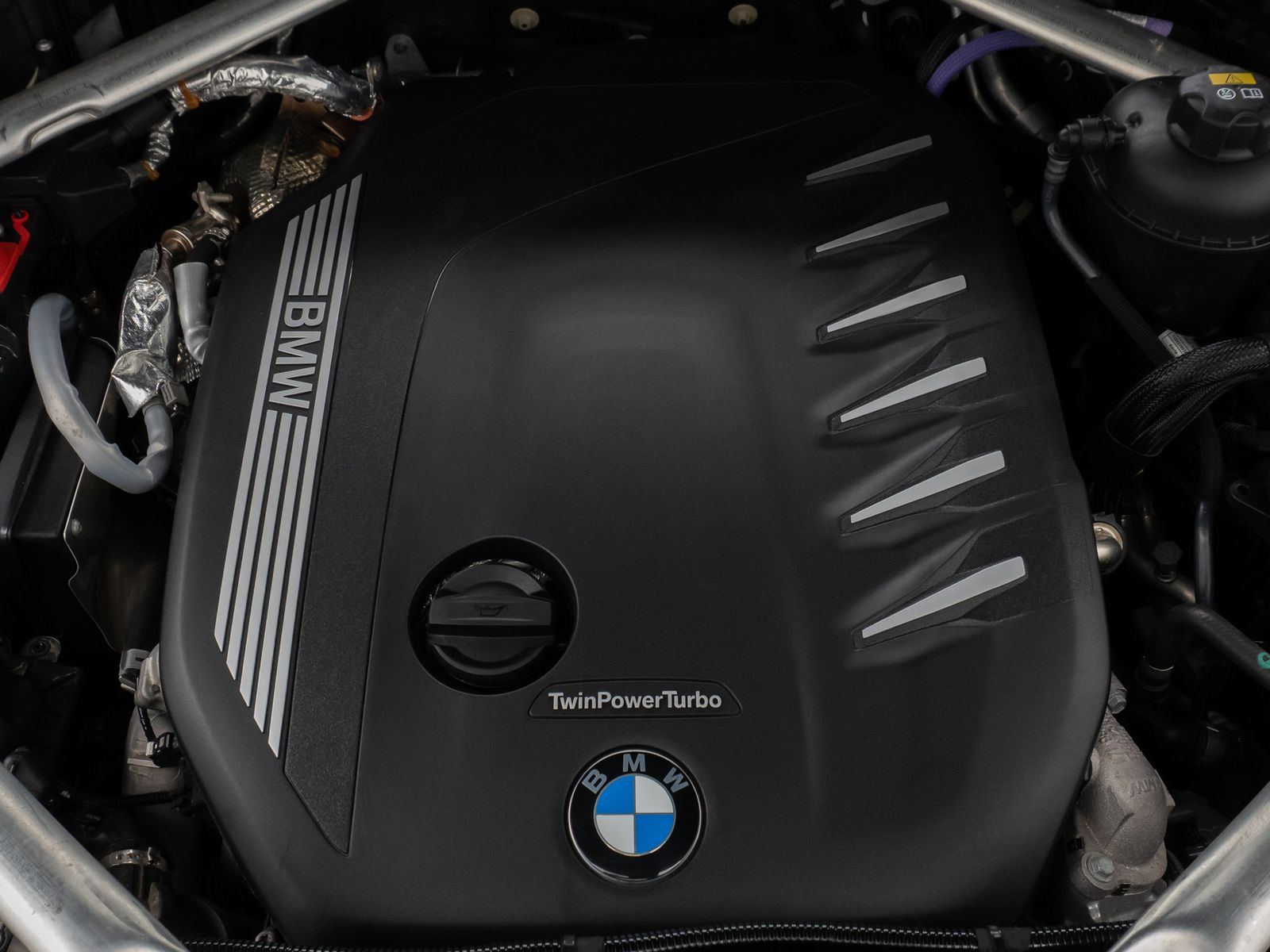 Fahrzeugabbildung BMW X5 xD30d M Sport Panorama Kamera Laser HUD HiFi