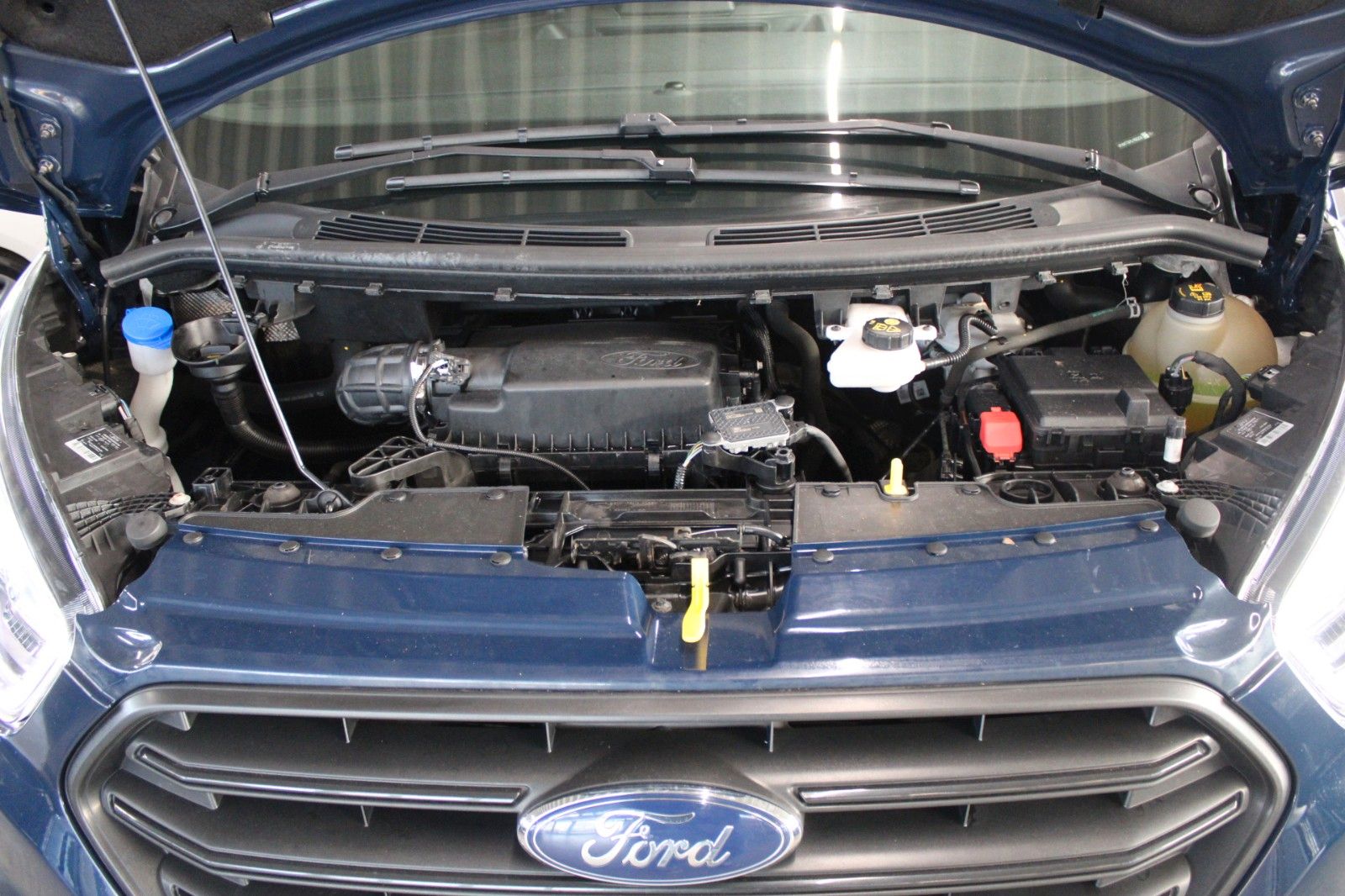 Fahrzeugabbildung Ford Transit Custom TREND L1 Kasten AHK KLIMA 1.Hand