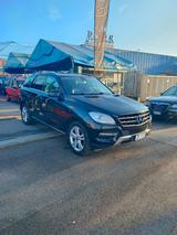 Mercedes-Benz Mercedes-benz ML 250 BlueTEC 4Matic Sport - Mercedes-Benz ML-Klasse Kombi Gebrauchtwagen