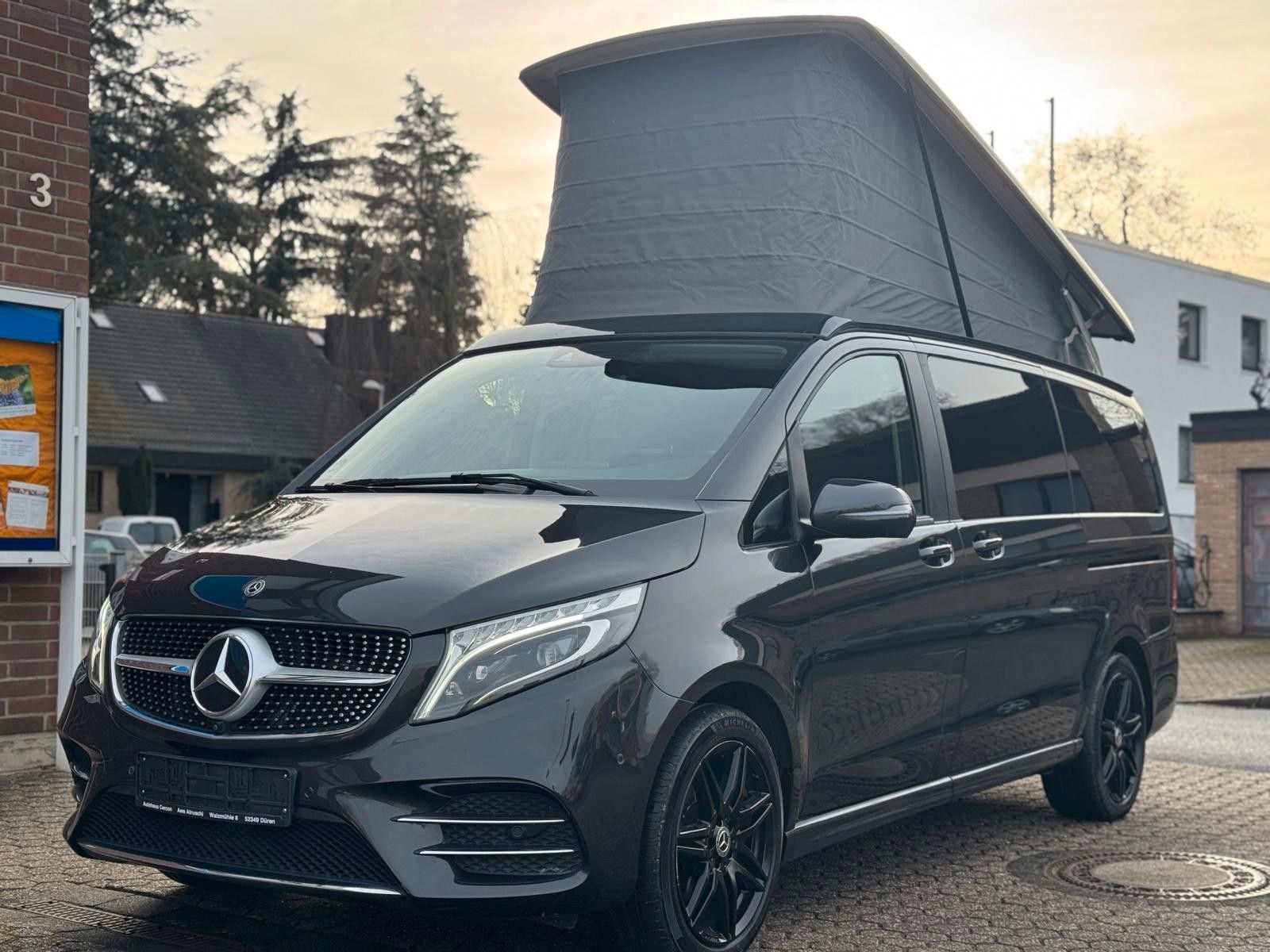 MERCEDES-BENZ V300 d Marco Polo AMG LINE 4MATIC lang