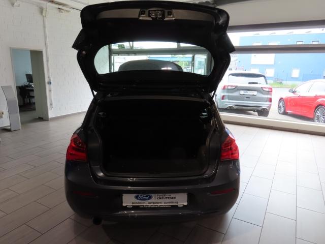 BMW 118 i Sport Line Sport Soundsystem HarmanKardon 