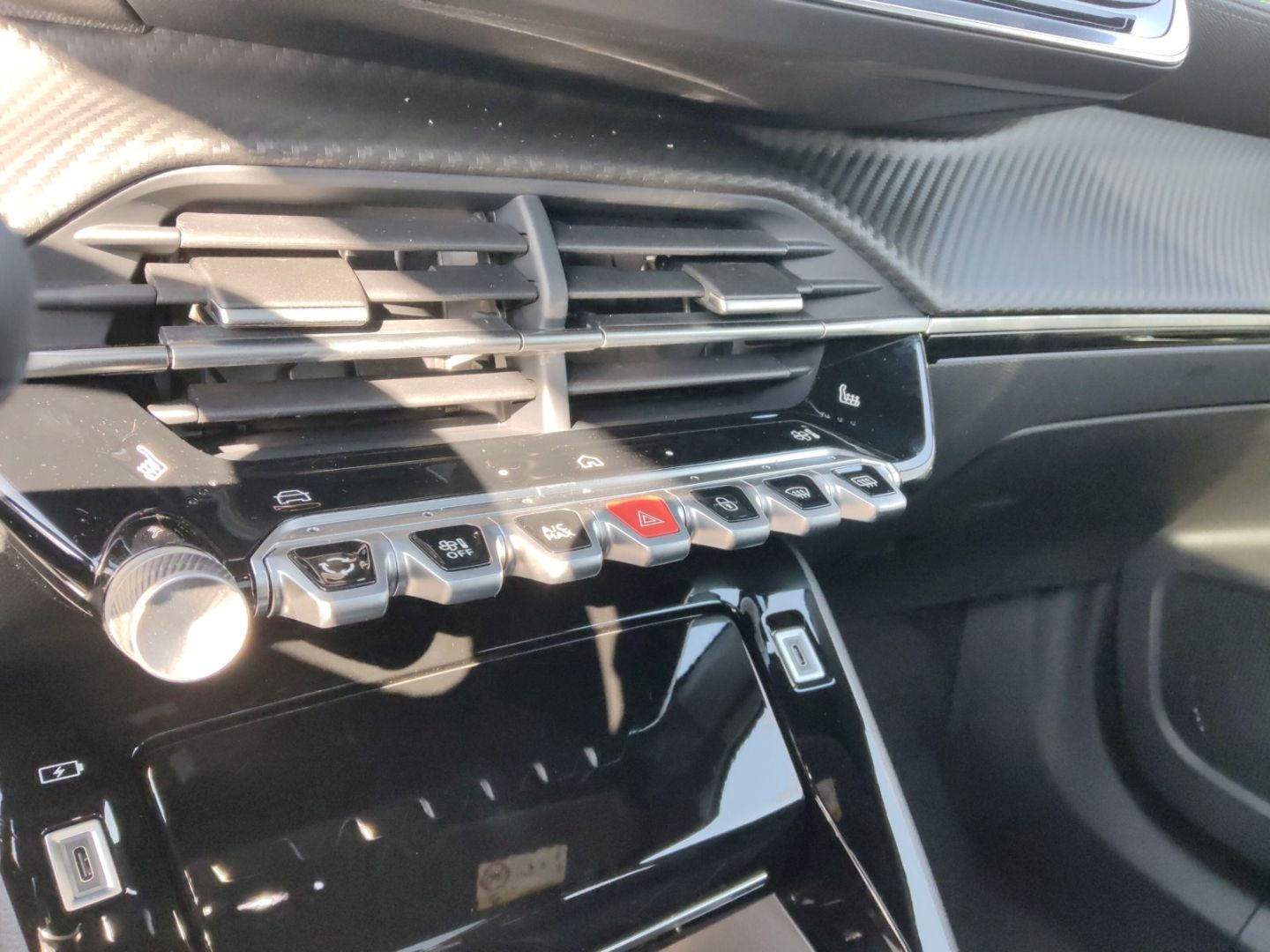 Peugeot 2008 - Bild 11