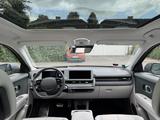 Hyundai IONIQ 5 UNIQ Pano Leder Relax 2x Alu - Hyundai IONIQ 5 mit Panoramadach