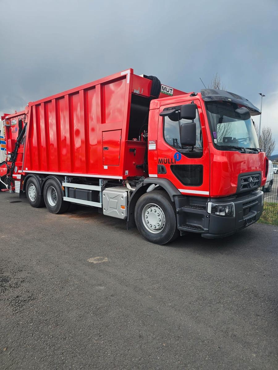 Renault 6x2 MUT 211/22 Müllsam.mit Schütung