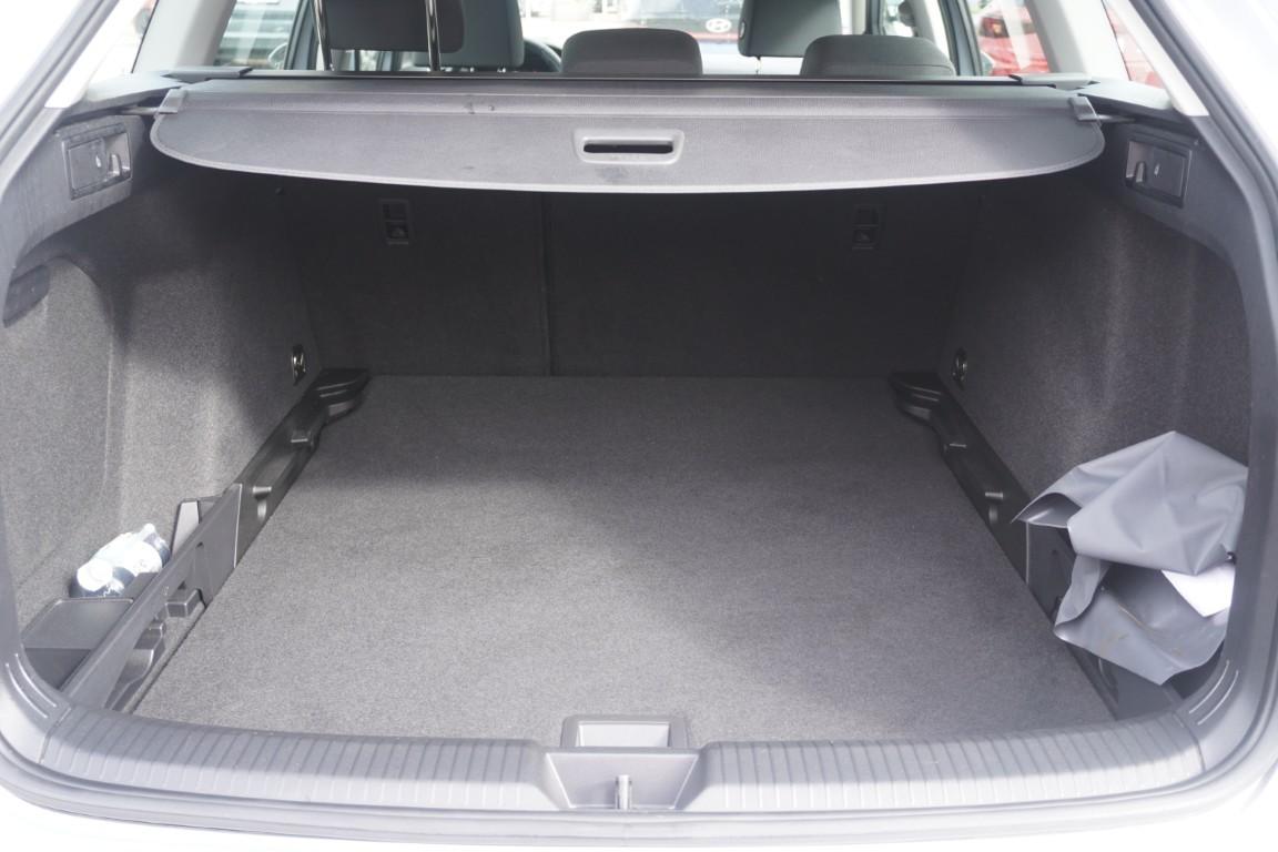 Volkswagen Golf VIII Variant 1.0 TSI LED Lenkradheizung AHK, миниатюра 8