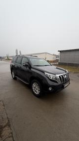 Toyota Land Cruiser 2.8 D-4D Automatik - - Toyota Land Cruiser mit Panoramadach