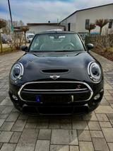 MINI John Cooper Works Cabrio John Cooper Works - MINI John Cooper Works Cabrio mit Benzin-Antrieb: Automatik