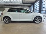 Volkswagen GOLF VII R-LINE NAVI CARPLAY CAMERA ACC GLASDACH - Autos mit Tageszulassung