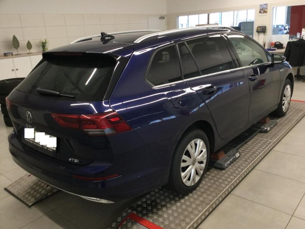 Volkswagen Golf STYLE AHK NAVI ACC PANNO 17'' ALU LED PLUS