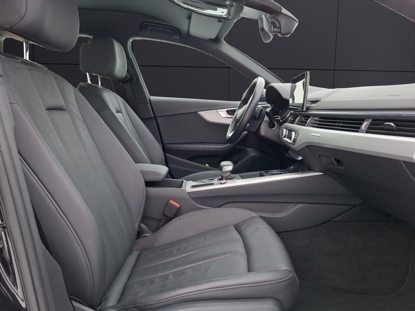 Fahrzeugabbildung Audi A4 Avant 40 TDI advanced quattro S-tronic LED AH