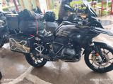 BMW R 1250 GS Akrapovic / SH-Gepflegt - Motorräder in Nürnberg