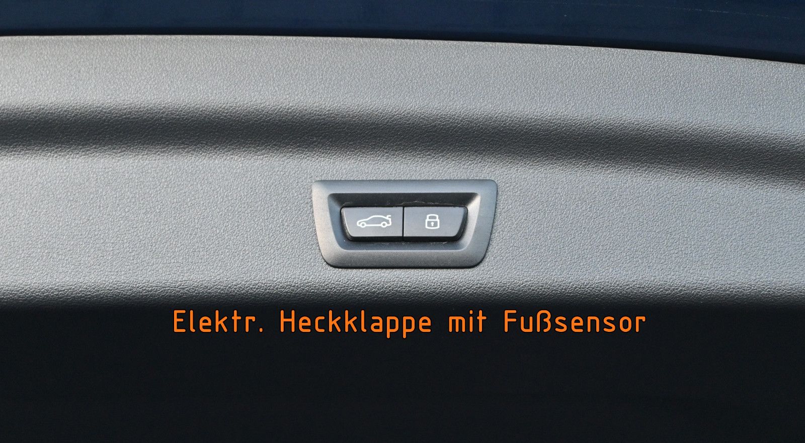 Fahrzeugabbildung BMW X1 xDrive23d xLine °ACC°AHK°KEYLESS°MEMORY°18"°