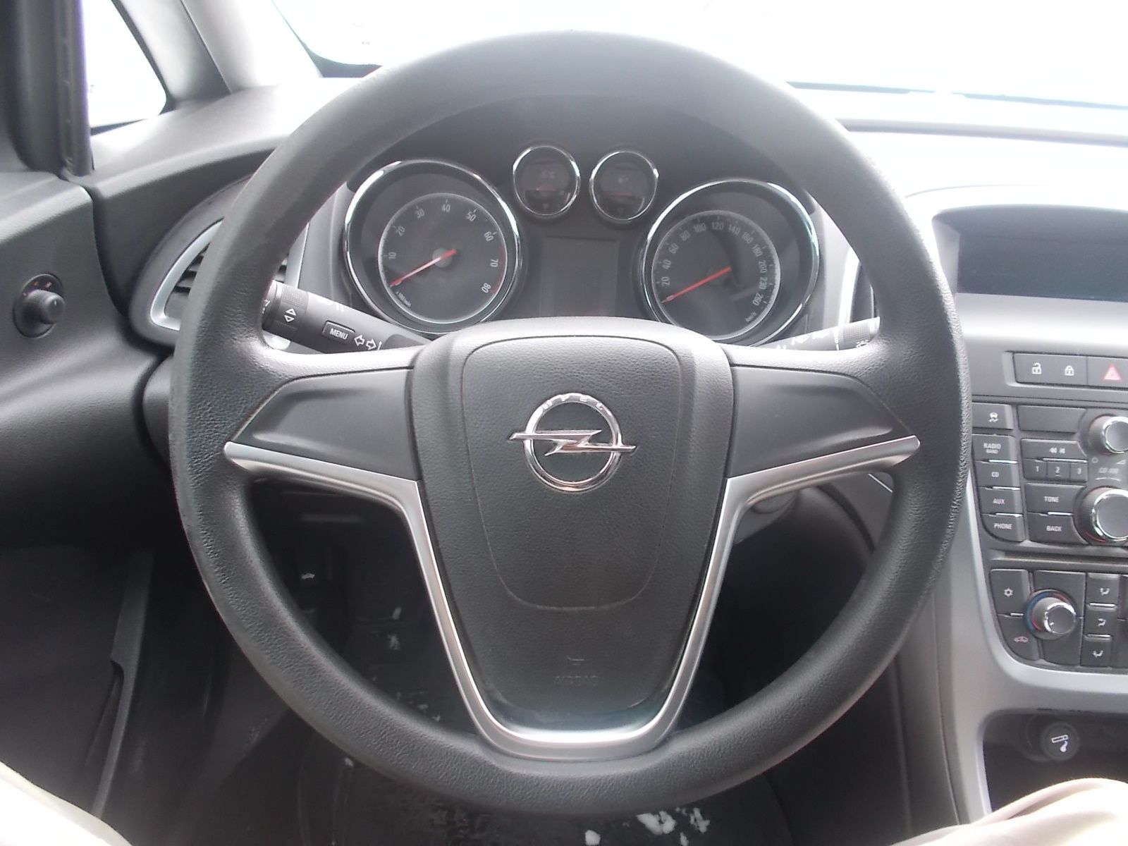 Fahrzeugabbildung Opel Astra J 1.6 Selection