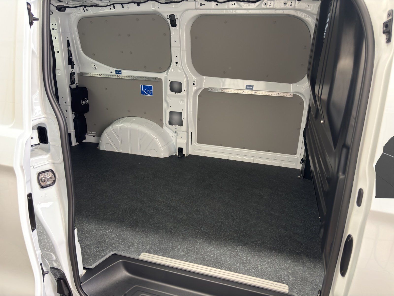 Volkswagen T7 Transporter - Bild 11