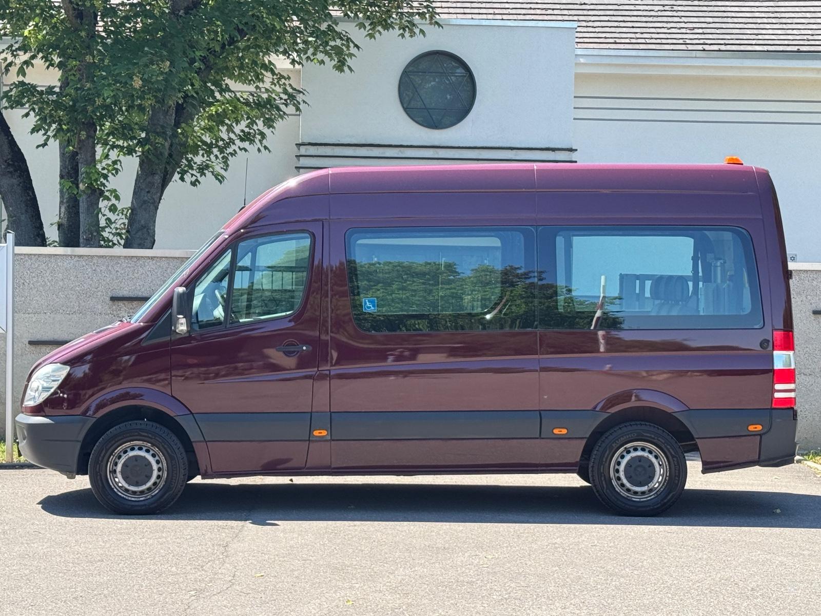 Mercedes-Benz Sprinter II Kombi 311 / 315 CDI Rollstuhl Rampe