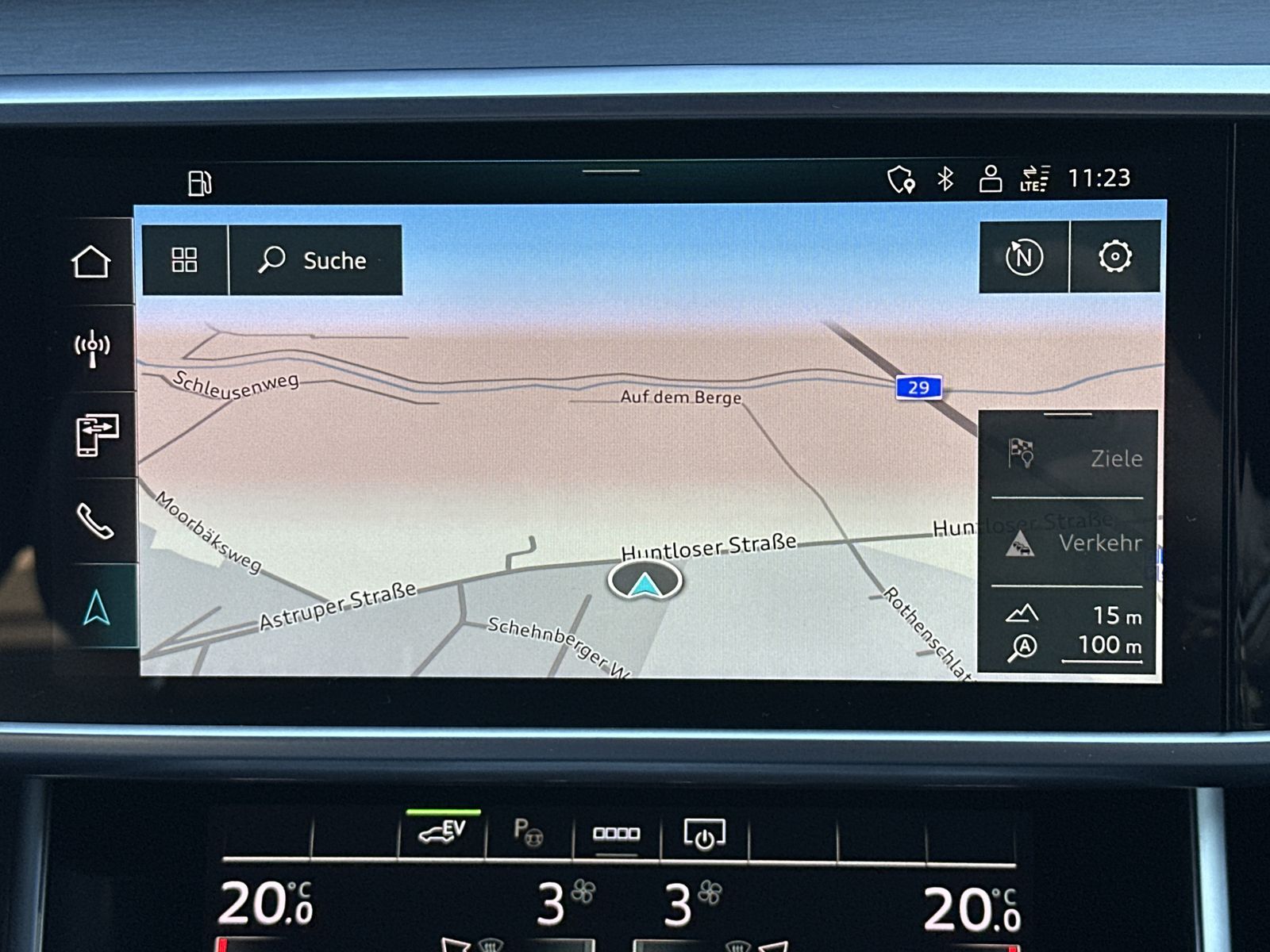 Fahrzeugabbildung Audi A6 Avant 55 TFSI e Qu S-Line Black NAV+MATRIX+VC