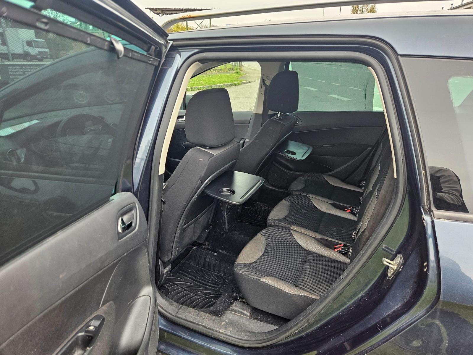 Peugeot 308 2013 — photo 8