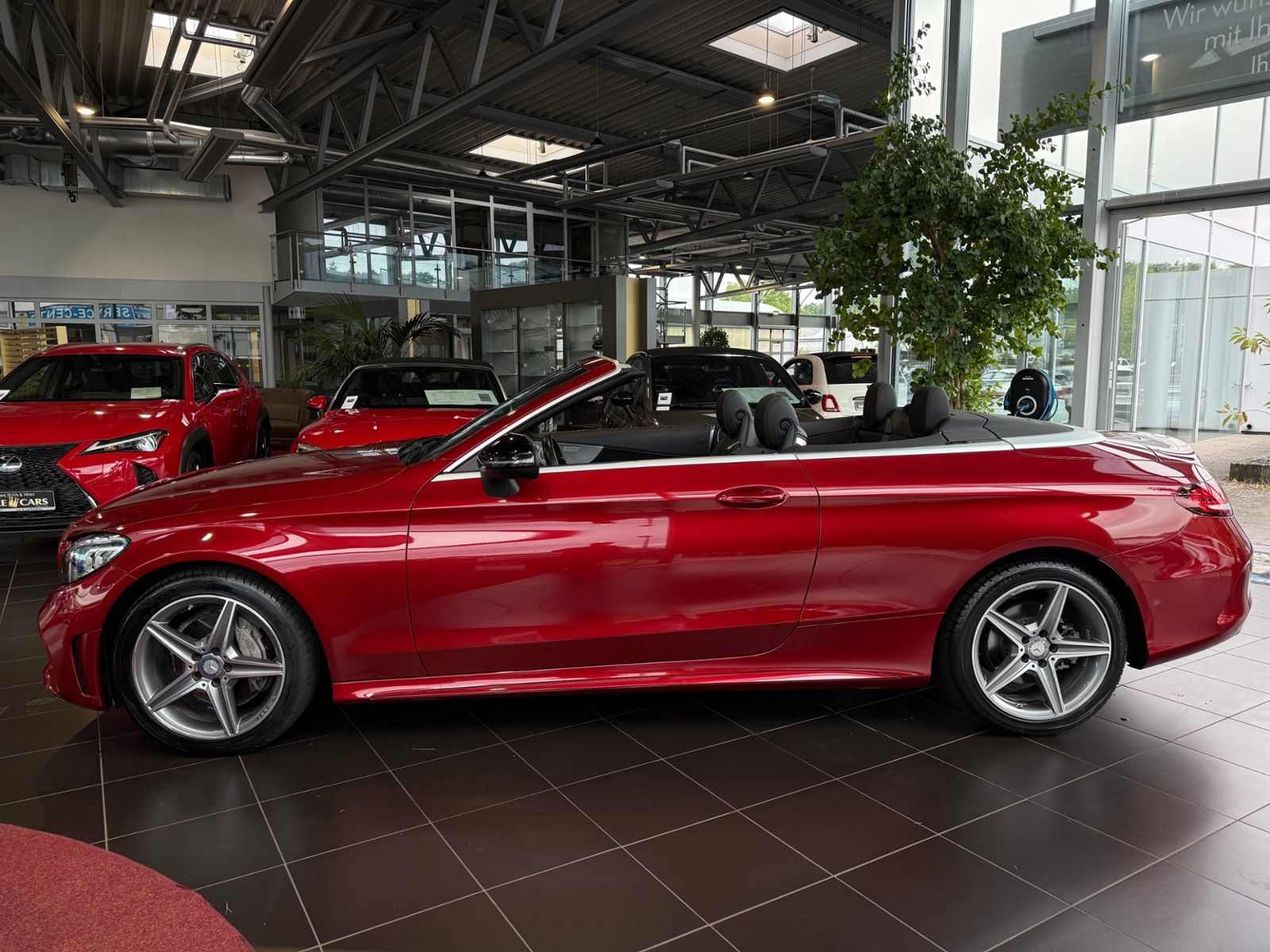 Fahrzeugabbildung Mercedes-Benz C 200 Cabrio AMG NIGHT Navi Rückfahr KAM Sounds.