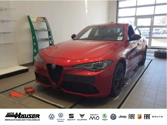 Alfa Romeo Giulia Veloce Q4 2.0 Turbo NAVI KAMERA ACC LED