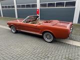 Ford Mustang GT Cabrio, echter GT, Top-Ausstattung!!! - Ford Mustang Oldtimer: Roadster