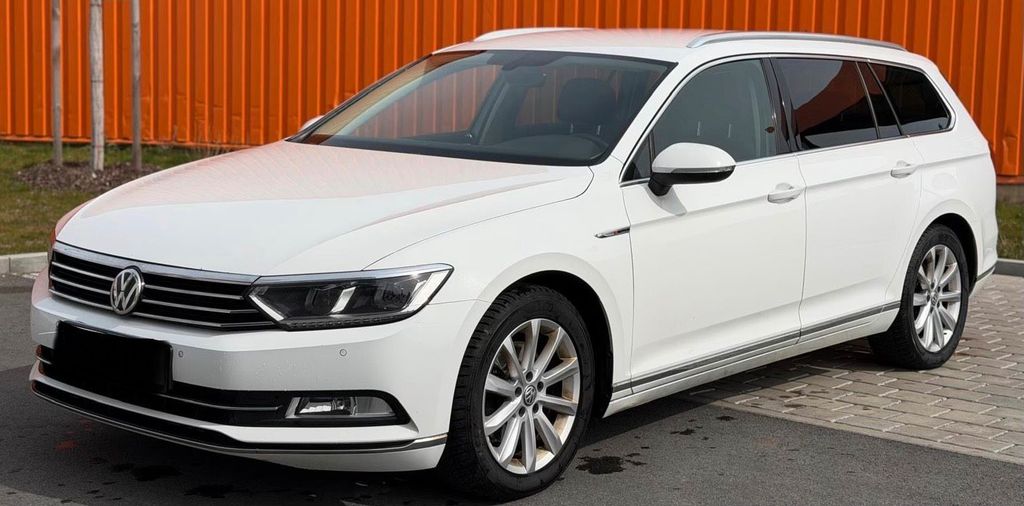 Image of Volkswagen Passat