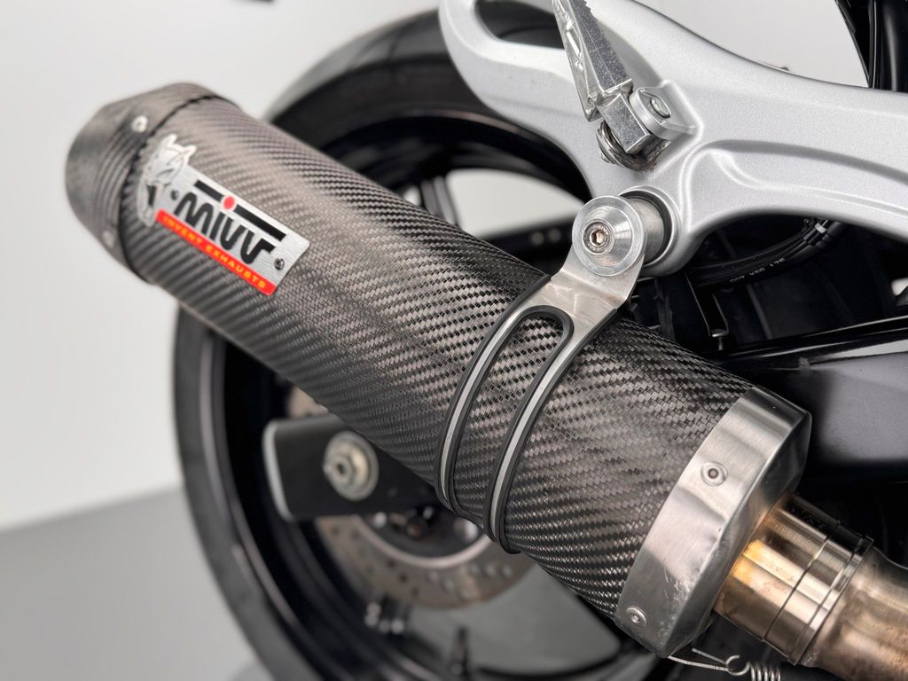 Fahrzeugabbildung Suzuki SFV 650 GLADIUS *TOP-ZUSTAND *SERVICE NEU