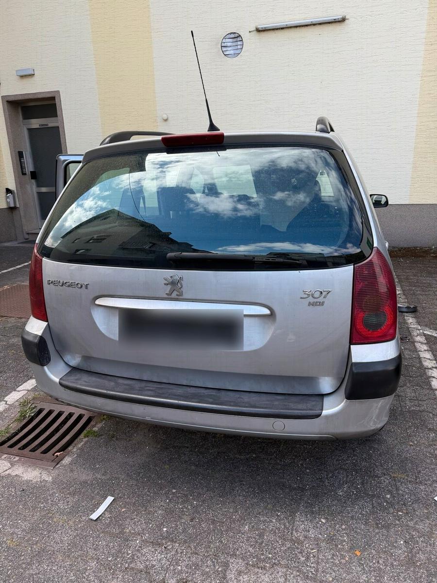 Peugeot 307 2004 — photo 8