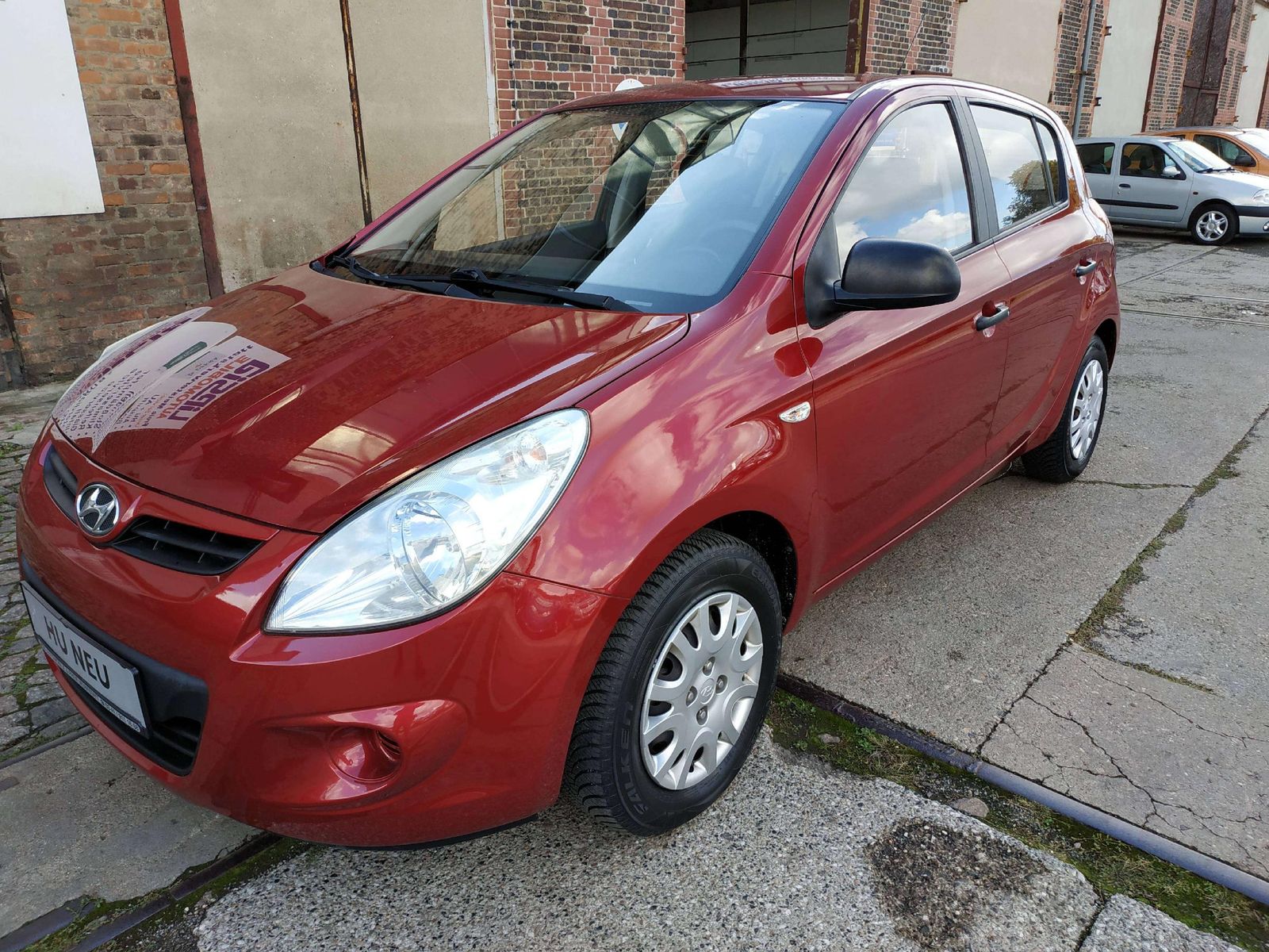 i20 Classic/ TÜV NEU/ Allwetterreifen/ PDC – Bild 1
