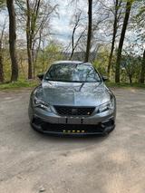 Seat Leon Cupra 300 NO OPF - Seat Leon mit Benzin-Antrieb: Kleinwagen, Automatik