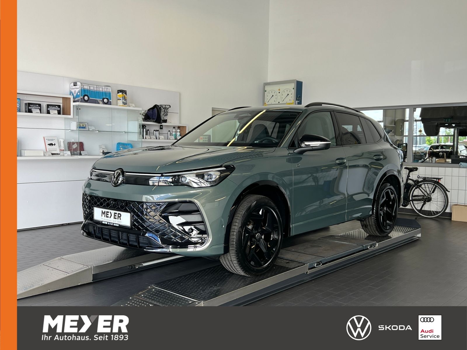 Fahrzeugabbildung Volkswagen Tiguan R-Line 2.0 TDI DSG 4MOTION *AHK, IQ.Light