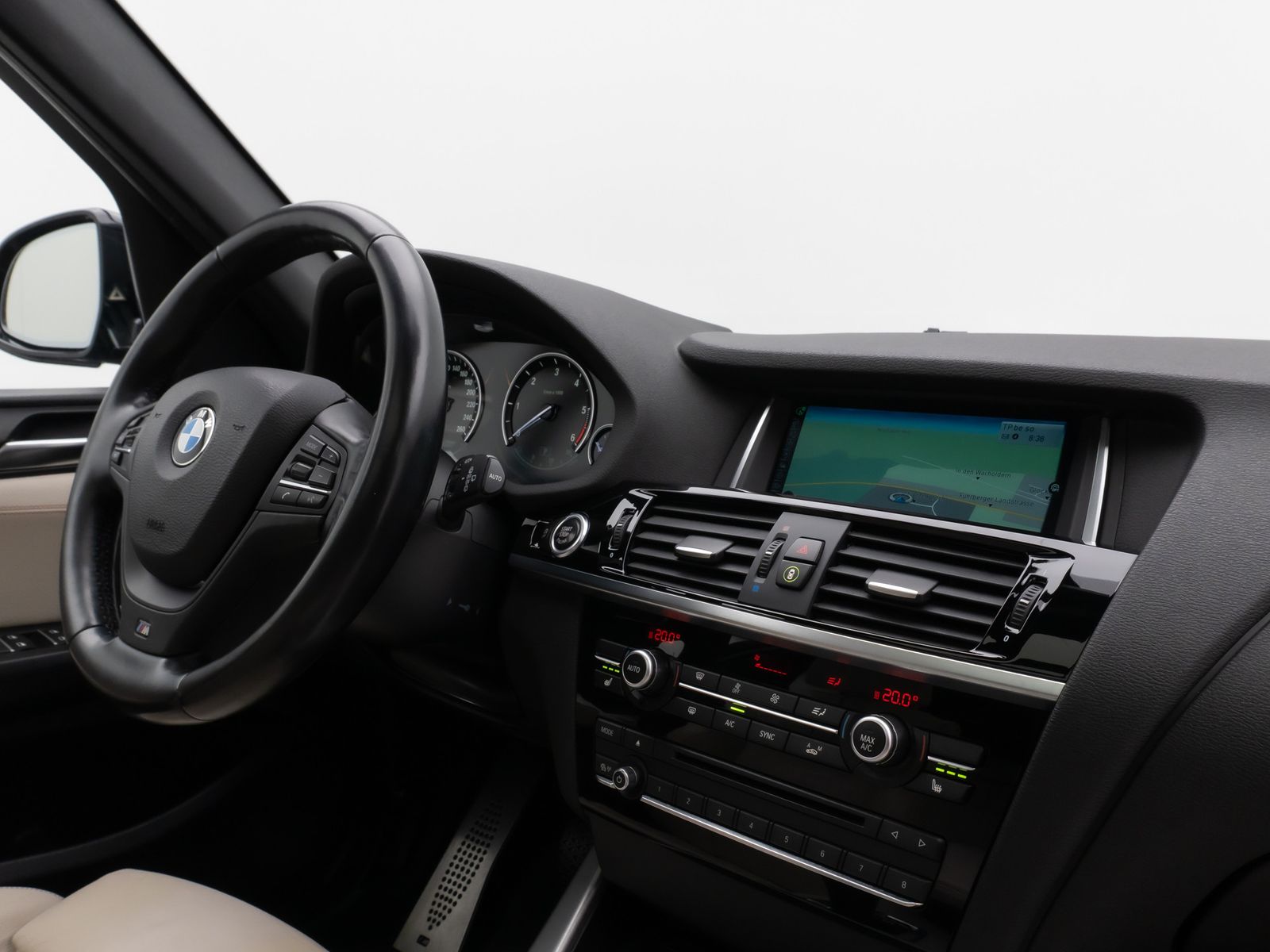 Fahrzeugabbildung BMW X3 xD35d M Sport Panorama Kamera HUD HiFi Komfor