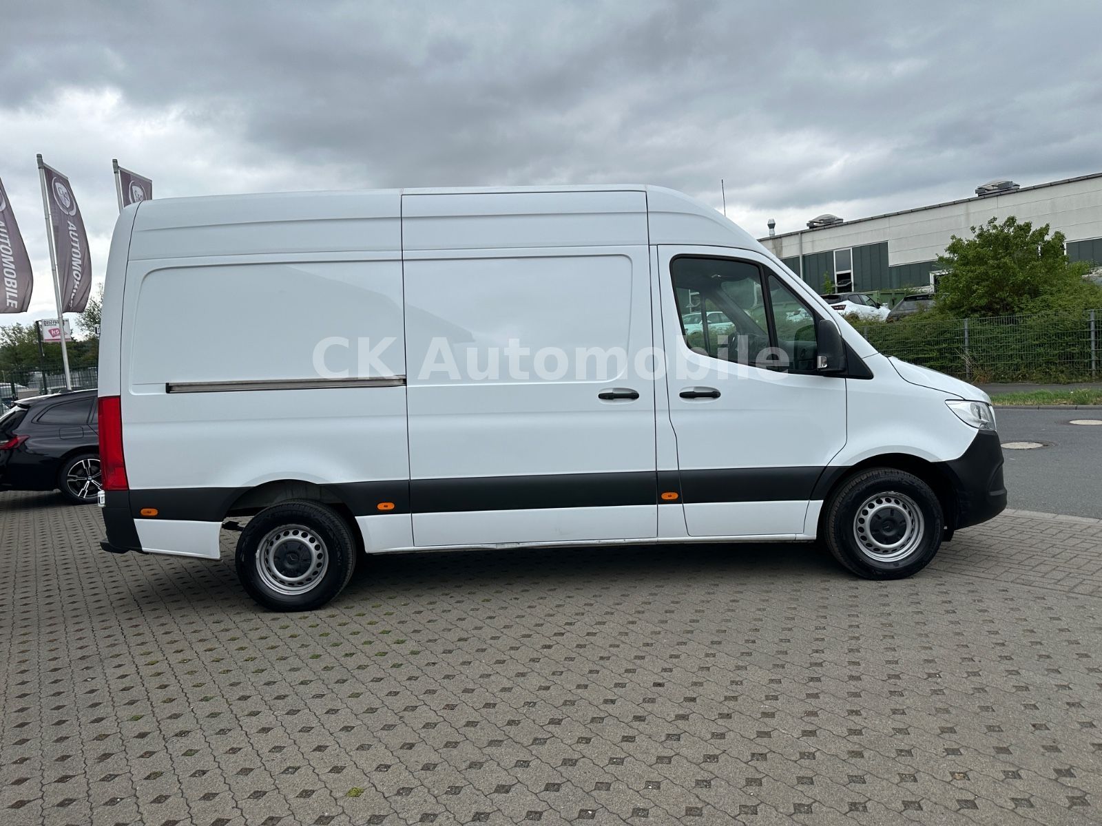 Fahrzeugabbildung Mercedes-Benz Sprinter III Kasten 317 RWD L2H2/Klima/Tempomat