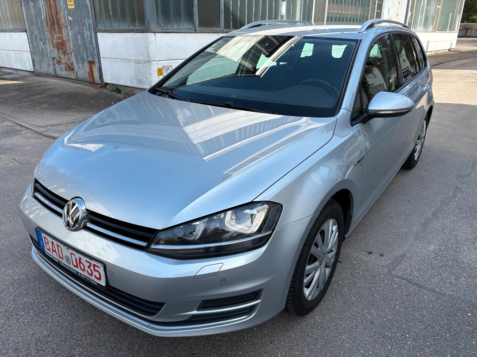 Volkswagen Golf VII Variant Lounge BMT