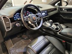 Fahrzeugabbildung Porsche Cayenne Coupe E-Hybrid *SPORT-CHRONO* (MATRIX/PA