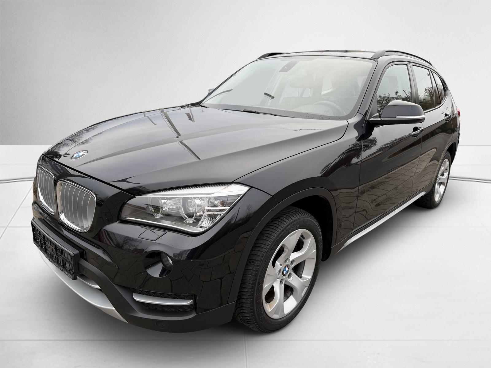 BMW X1 20 d xDrive X-LINE  8 FACH/NAVI/PDC