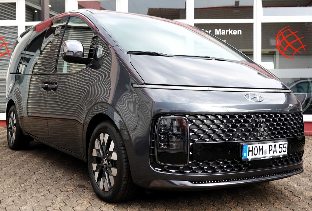 2022 Hyundai STARIA