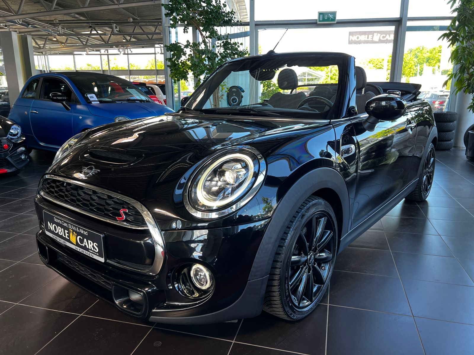 Fahrzeugabbildung MINI Cooper S Cabrio Chili LED NAVI SHZ