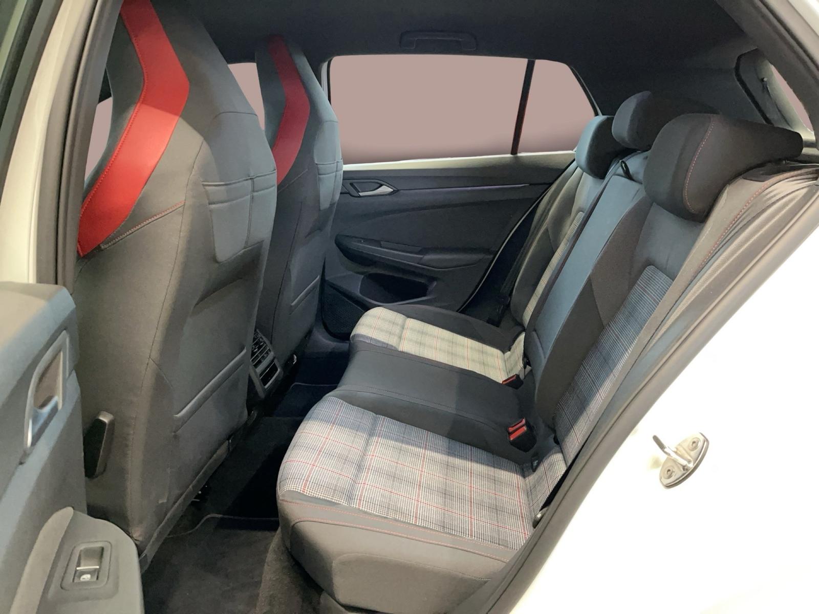 Volkswagen Golf VIII GTI 2.0 TSI DSG AUT LED LM PDC SportS., миниатюра 11
