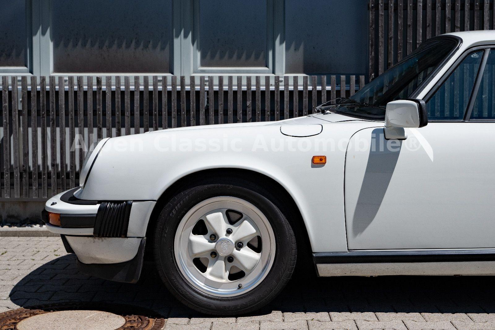 Porsche 911 Carrera Coupe Schiebedach, TÜV