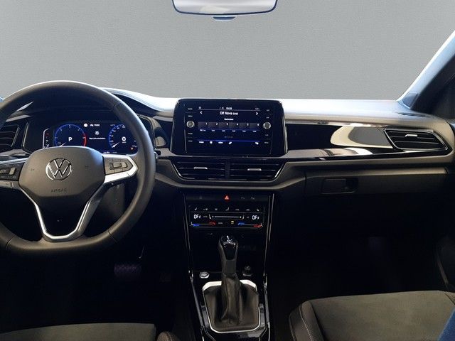 Fahrzeugabbildung Volkswagen T-Roc Black Style 2.0TDI DSG AHK Matrix Massage