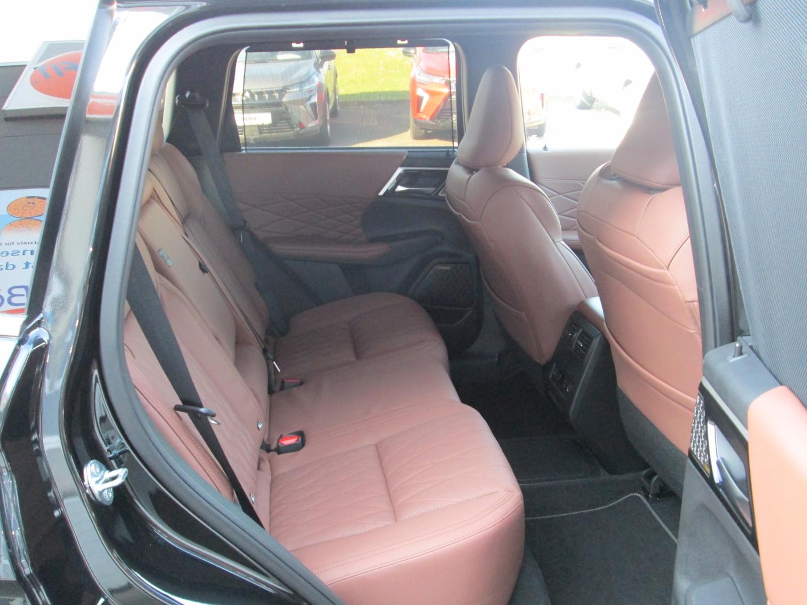 Mitsubishi Outlander 2.4 PHEV  Top Luxury