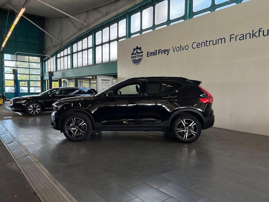 Volvo XC40 B3 Plus-Dark DKG Pano Pixel-LED AHK Pilot B