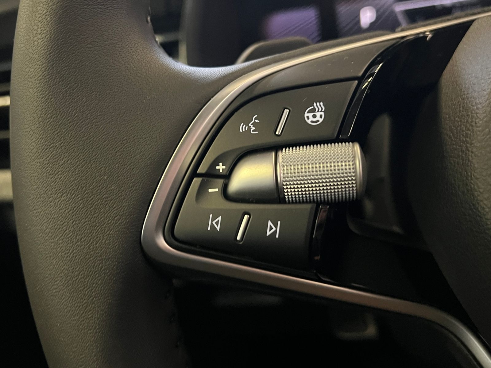 Fahrzeugabbildung SKODA Kamiq Selection 1.0 TSI DSG *AHK, LED, Komfortpa
