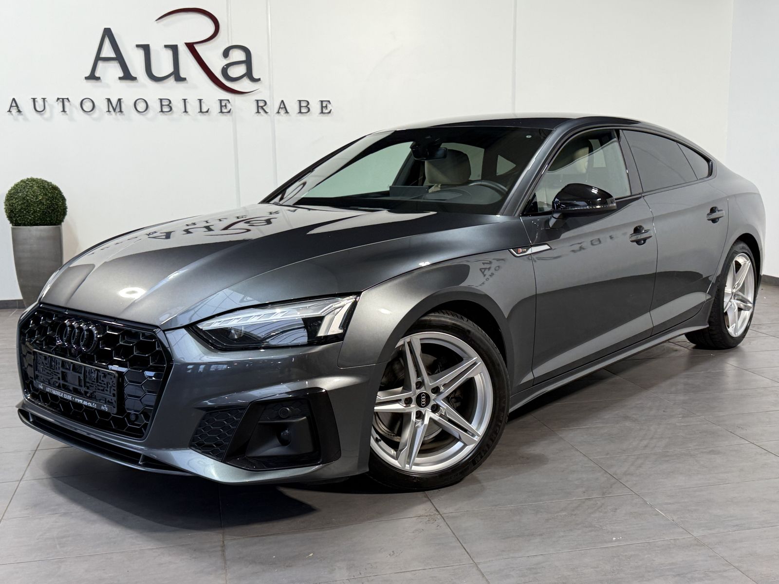 Fahrzeugabbildung Audi A5 SpB 35 TDI S-Line Black NAV+LED+360°+VC+HUD