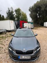 Skoda Octavia Combi L&K - Skoda Autos von Händlern