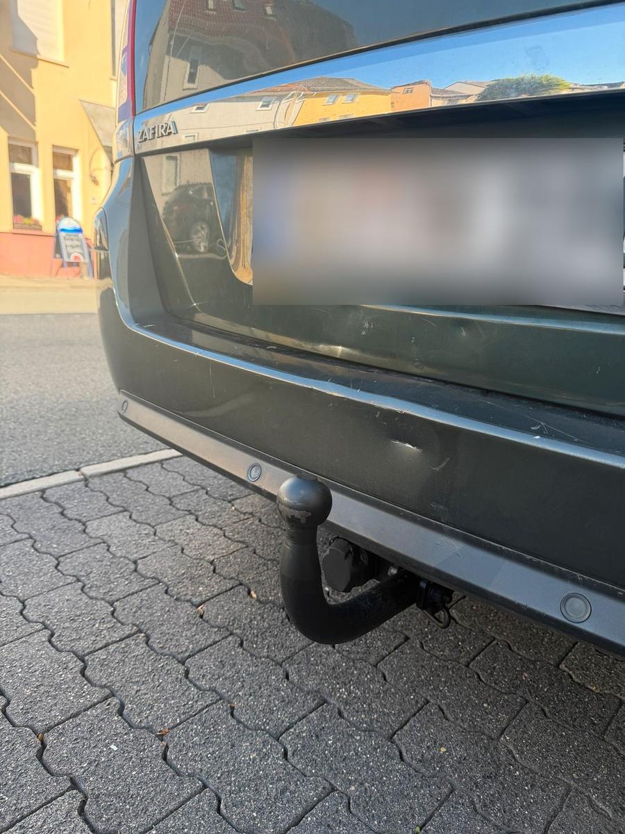 Opel Zafira 2010 — photo 6